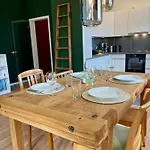 Traber 1 Sz Balkon 2 Badezimmer Suedvorstadt アパート ライプツィヒ