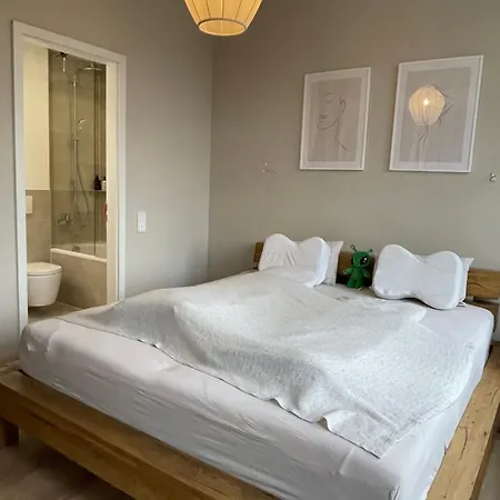 Traber 1 Sz Balkon 2 Baeder Suedvorstadt Apartment