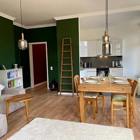 Apartment Traber 1 Sz Balkon 2 Baeder Suedvorstadt *