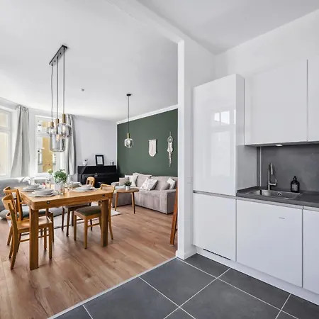Traber 2 Sz Balkon 2 Badezimmer Suedvorstadt * Лейпциг