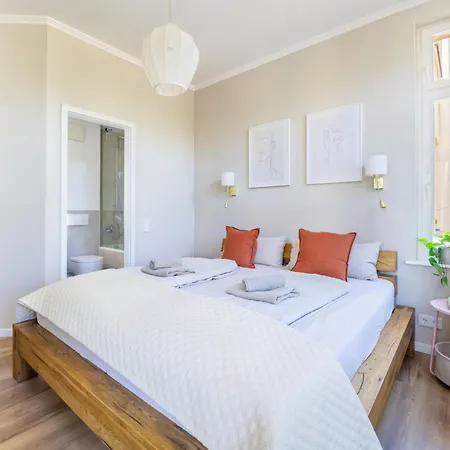 Traber 2 Sz Balkon 2 Badezimmer Suedvorstadt Лейпциг