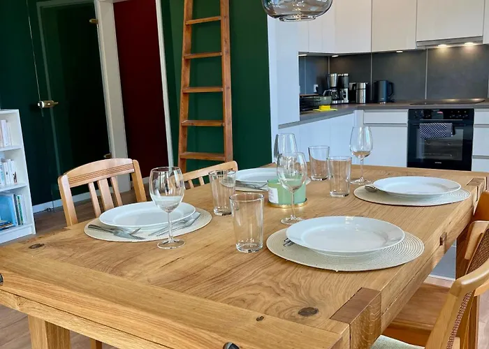 Traber 1 Sz Balkon 2 Badezimmer Suedvorstadt Appartement Leipzig